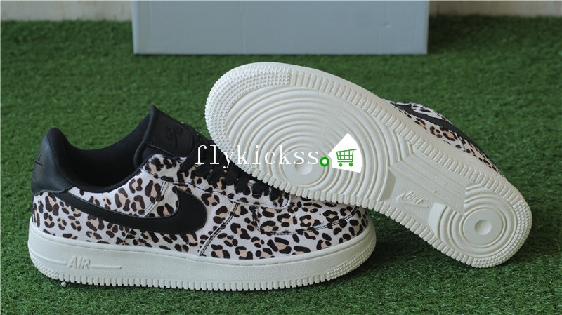 Air Force 1 07 LX Animal Print Pack